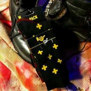 Dr. DOC Marten LOGO 2 Pack Medium M Socks NEW Ai…